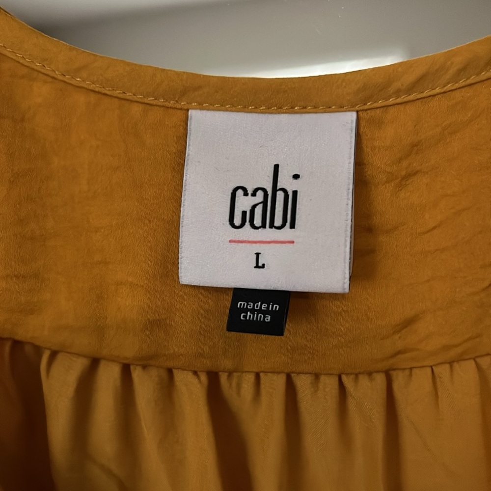 Cabi Radiance sleeveless blouse L - Picture 3 of 9